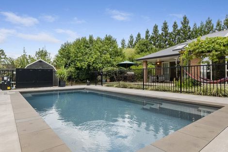 Photo of property in 1096 Egmont Road, Egmont Village, New Plymouth, 4372