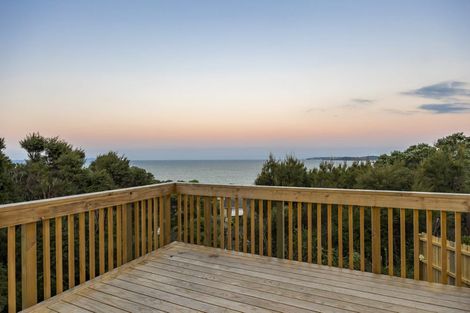 Photo of property in 254a Whangaparaoa Road, Red Beach, 0932