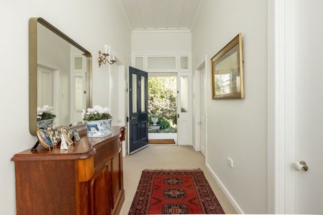 Photo of property in 43 May Avenue, Hospital Hill, Napier, 4110