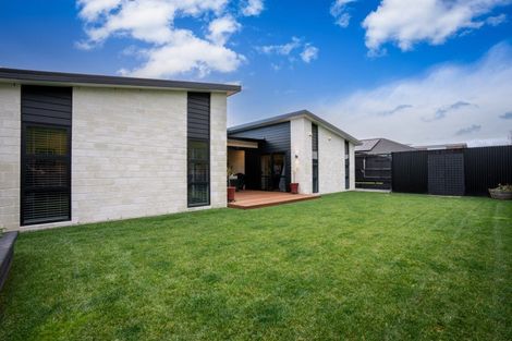 Photo of property in 28 Pinehurst Crescent, Morrinsville, 3300