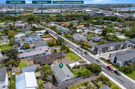 Photo of property in 71 Sylvan Crescent, Te Atatu South, Auckland, 0610