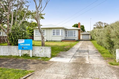Photo of property in 3 Pacey Avenue, Hawera, 4610