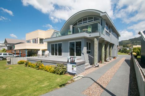 Photo of property in 5 Savage Avenue, Waihi Beach, 3611