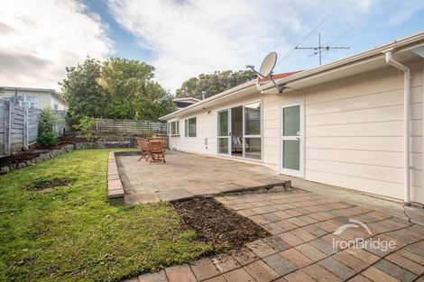 Photo of property in 2 Whitehouse Road, Titahi Bay, Porirua, 5022