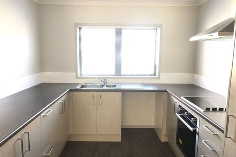 Photo of property in 41 Ipukarea Street, Weymouth, Auckland, 2103