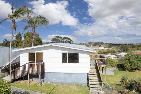 Photo of property in 11 Tunatahi Street, Dargaville, 0310