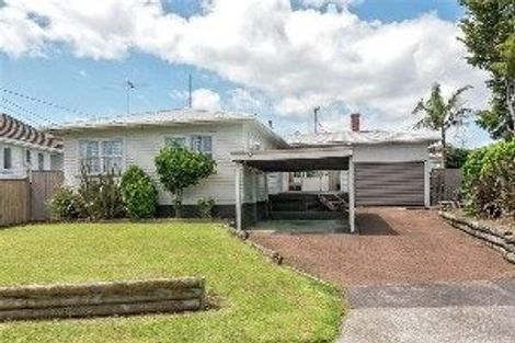 Photo of property in 50 Dale Crescent, Pakuranga, Auckland, 2010