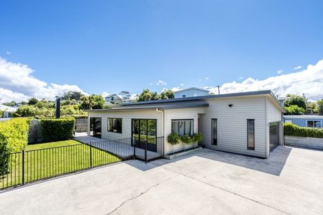 Photo of property in 32a Bath Street, Brighton, Dunedin, 9035