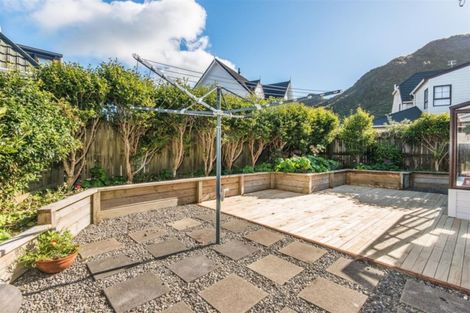 Photo of property in 45a Satara Crescent, Khandallah, Wellington, 6035