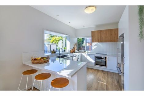 Photo of property in 249 Fifield Terrace, Opawa, Christchurch, 8023