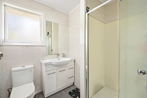 Photo of property in 19 Laura Street, Kelston, Auckland, 0602