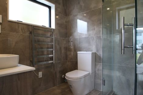 Photo of property in 8 Blewitt Court, Swanson, Auckland, 0614