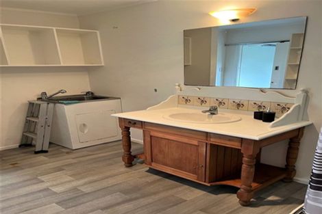 Photo of property in 24 Cove Road, Waipu, 0510