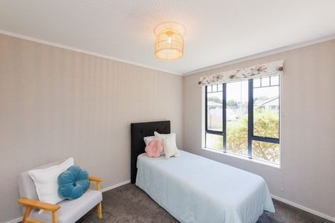 Photo of property in 12 Aspen Way, Kelvin Grove, Palmerston North, 4414