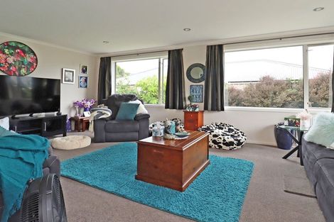 Photo of property in 17 Grove Avenue, Weston, Oamaru, 9401