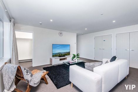 Photo of property in 8 Cessna Way, Newlands, Wellington, 6037