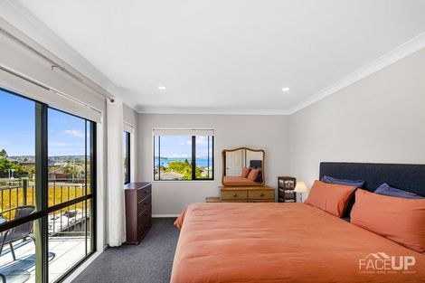 Photo of property in 57 Wiseley Road, West Harbour, Auckland, 0618