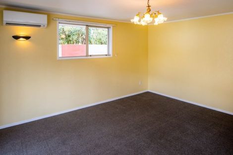 Photo of property in 4 Helvetia Grove, Naenae, Lower Hutt, 5011