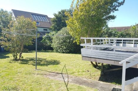 Photo of property in 71 Shakespeare Road, Milford, Auckland, 0620