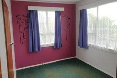 Photo of property in 24 Brassey Street, Waverley, 4510