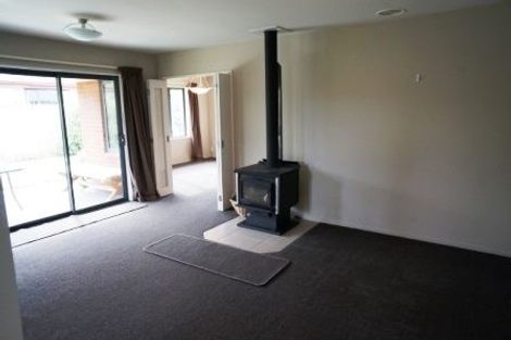 Photo of property in 27 Ashview Place, Rangiora, 7400