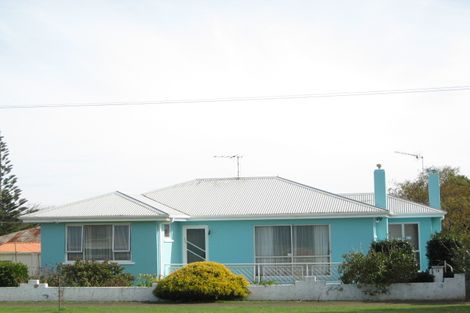 Photo of property in 28 High Street West, Waitara, 4320
