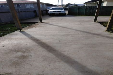 Photo of property in 2/27 Rice Crescent, Papakura, 2110