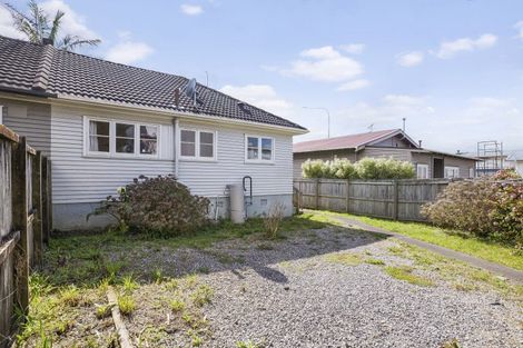 Photo of property in 30 Onewa Road, Northcote Point, Auckland, 0627