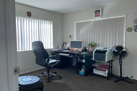 Photo of property in 32d Kenderdine Road, Papatoetoe, Auckland, 2025