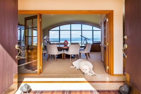 Photo of property in 42 Edge Hill, Acacia Bay, Taupo, 3385