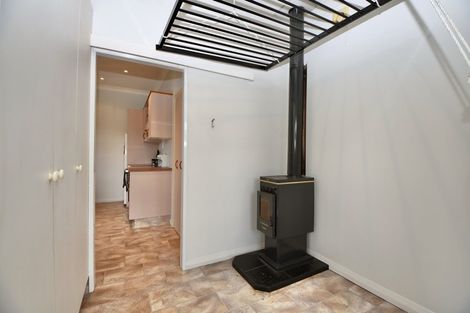 Photo of property in 2 Mckenzie Terrace, Carterton, 5713