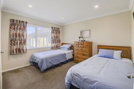 Photo of property in 22 Glencairn Place, Buckland, Pukekohe, 2677