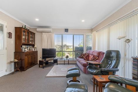 Photo of property in 32 Stableford Drive, Pyes Pa, Tauranga, 3112