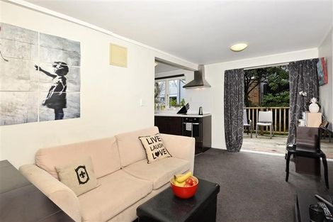 Photo of property in 27a Sussex Street, Levin, 5510