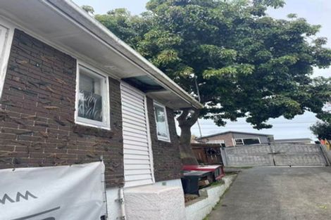 Photo of property in 19 Sherwood Avenue, Te Atatu South, Auckland, 0610