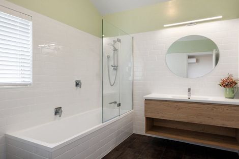 Photo of property in 7 Guernsey Place, Grandview Heights, Hamilton, 3200