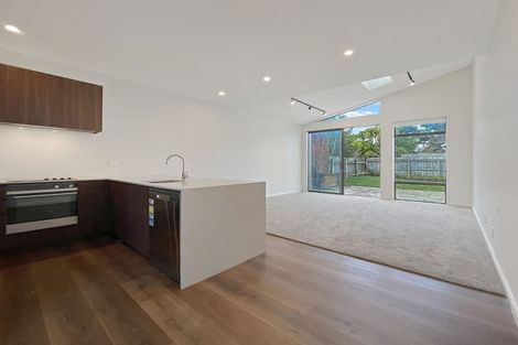 Photo of property in 3/149 Onepu Road, Lyall Bay, Wellington, 6022