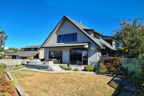 Photo of property in 3 Hamilton Drive, Lake Tekapo, 7999