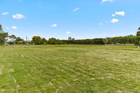 Photo of property in 331 South Head Road, South Head, Helensville, 0874