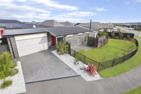 Photo of property in 44 Shadbolt Lane, Rolleston, 7614