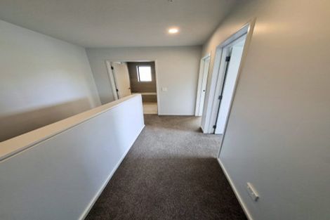 Photo of property in 17 Bee Lane, Whitby, Porirua, 5024
