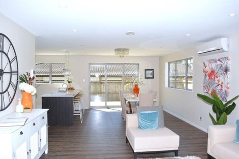 Photo of property in 224a Hill Road, The Gardens, Auckland, 2105