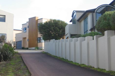 Photo of property in 12b Bluefin Way, West Harbour, Auckland, 0618