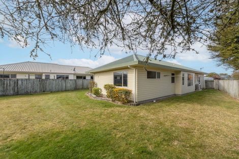 Photo of property in 2/15 The Grove, Nukuhau, Taupo, 3330