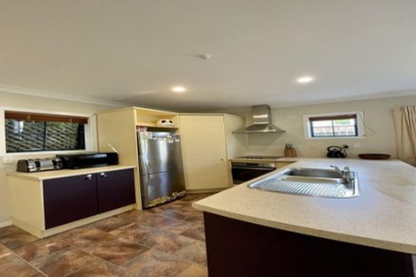 Photo of property in 75a Woodhouse Avenue, Karori, Wellington, 6012