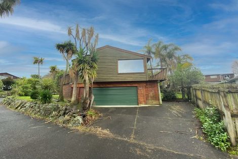 Photo of property in 137 Matipo Road, Te Atatu Peninsula, Auckland, 0610