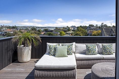 Photo of property in 184 Clovelly Road, Bucklands Beach, Auckland, 2012