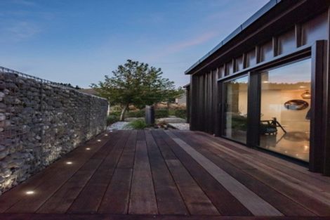 Photo of property in 9 Matipo Street, Wanaka, 9305