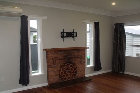 Photo of property in 21 Flanders Avenue, Onekawa, Napier, 4110