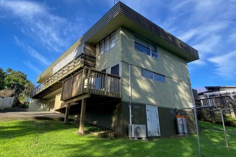 Photo of property in 3/9 Fuchsia Place, Birkdale, Auckland, 0626